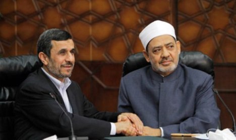 Ahmadinejad dan Syekh Al Azhar Ahmad Thayyib